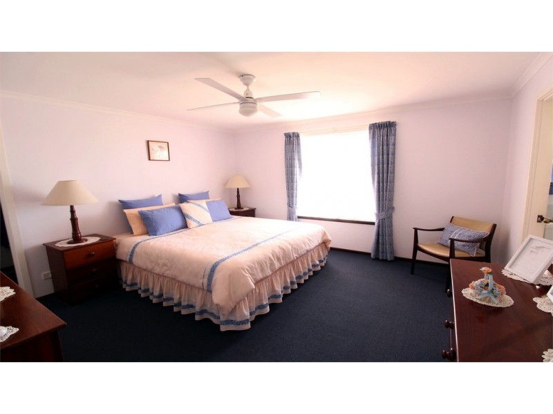 54 Shearwater Drive, Jurien Bay WA 6516