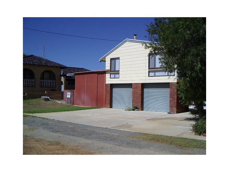 11 Bluewater Drive, Jurien Bay WA 6516