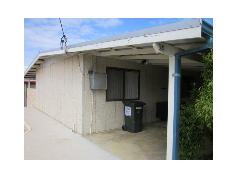 25 Lesueur Drive, Jurien Bay WA 6516