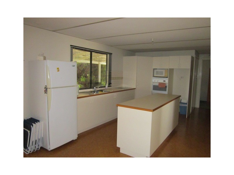 25 Lesueur Drive, Jurien Bay WA 6516