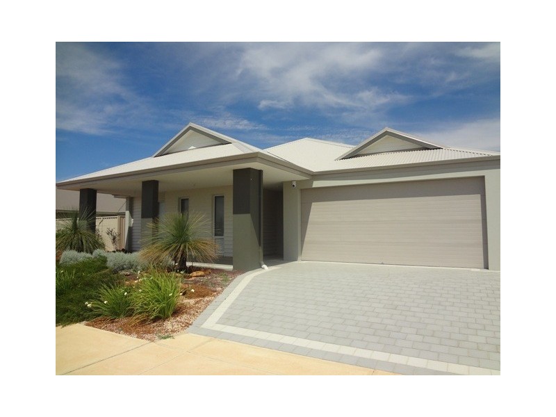 26 Prevelly Way, Jurien Bay WA 6516