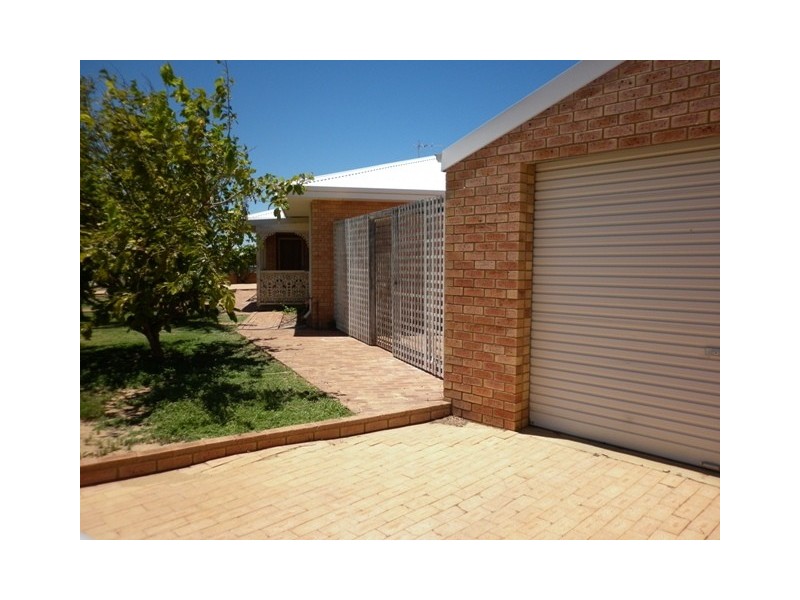 10 Tuart Street, Leeman WA 6514