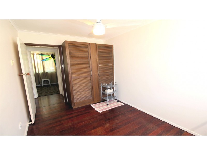 4 Whitfield Street, Jurien Bay WA 6516