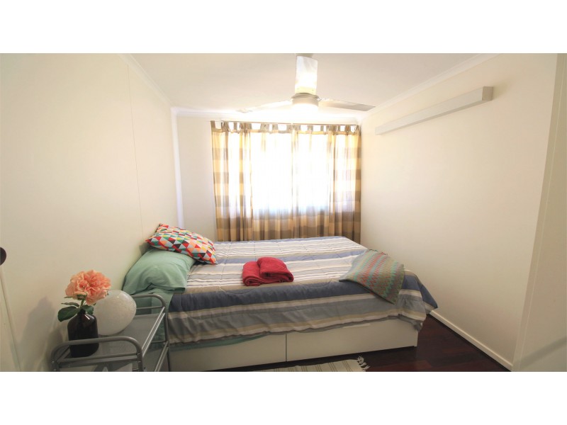 4 Whitfield Street, Jurien Bay WA 6516