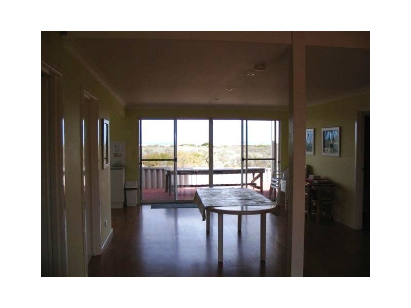 4/2 Huelva Place, Cervantes WA 6511