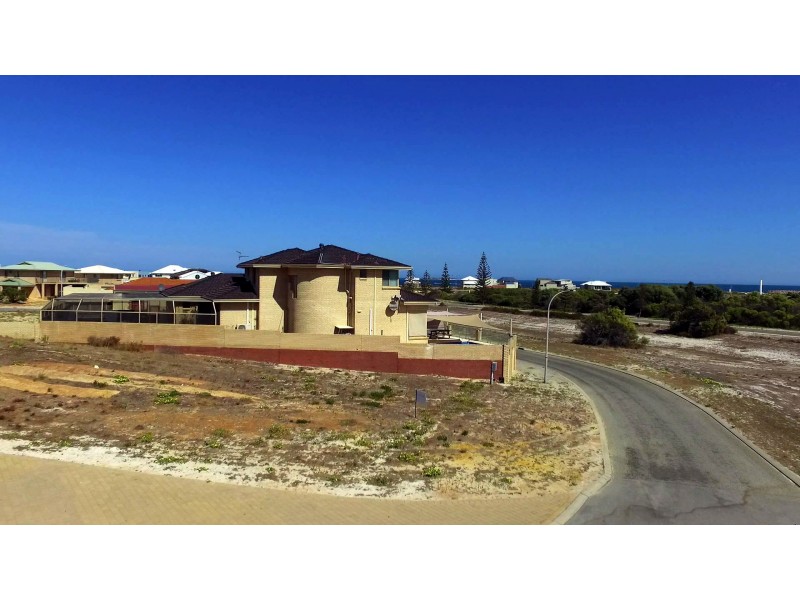 10 Echero Mews, Jurien Bay WA 6516