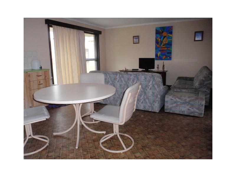 4/2 Casuarina Crescent – OCEAN BEACH CHALET No.4, Jurien Bay WA 6516