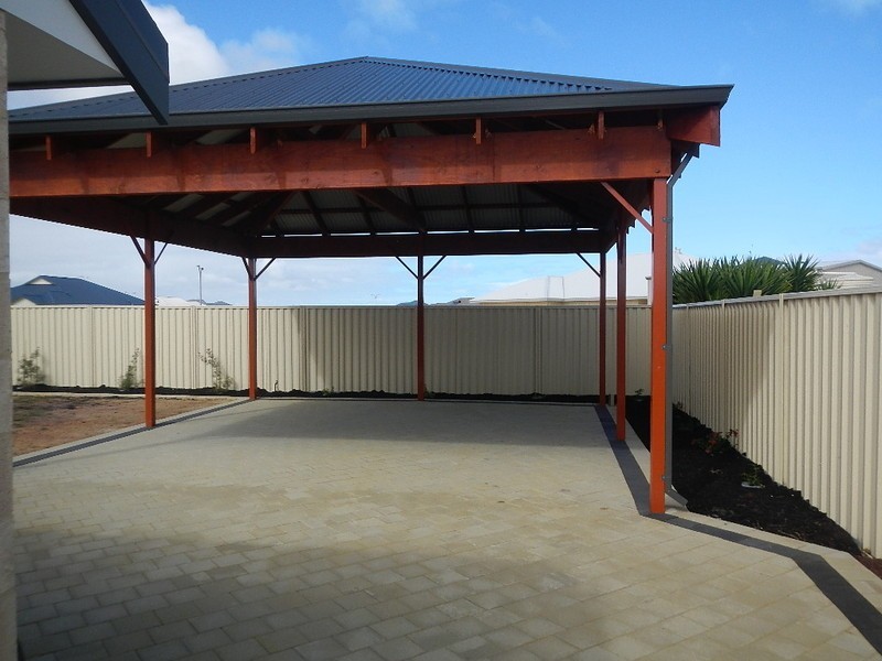 35 Dryandra Boulevard, Jurien Bay WA 6516