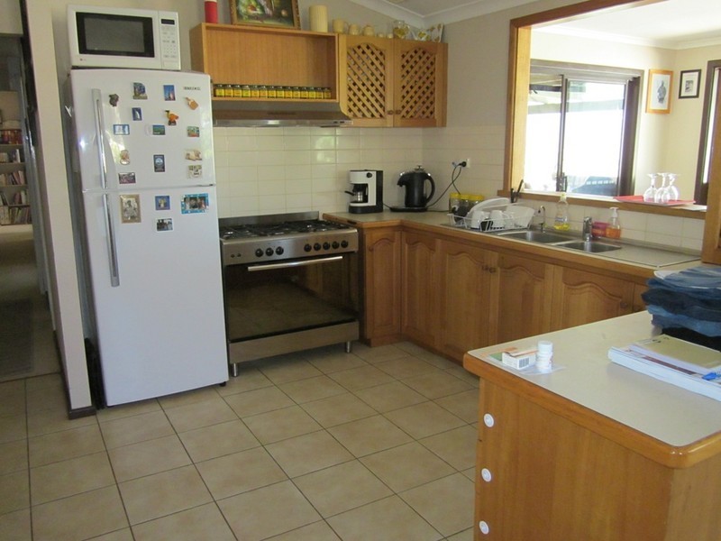 10 Bonham Street, Leeman WA 6514