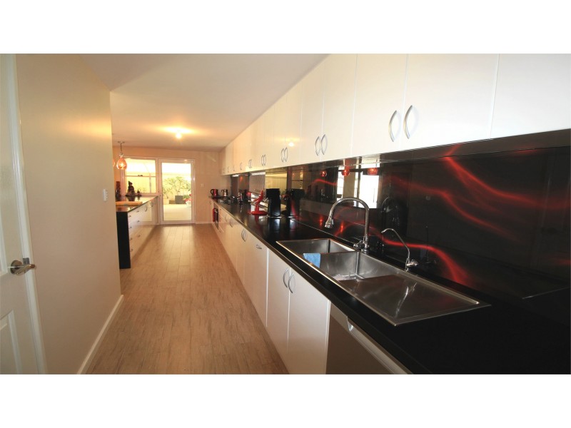 7 Drosera Way, Jurien Bay WA 6516