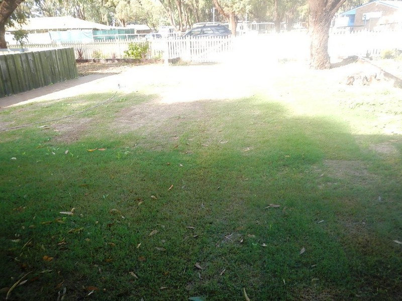 32 Thomas Street, Leeman WA 6514