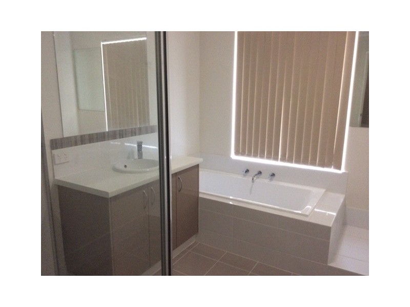 17 Parakeet Bend, Jurien Bay WA 6516