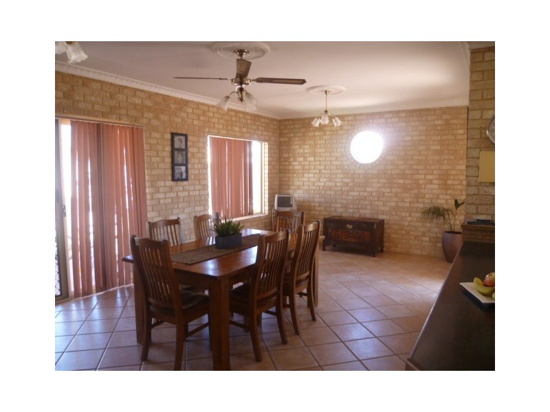 12 Agonis Street, Leeman WA 6514