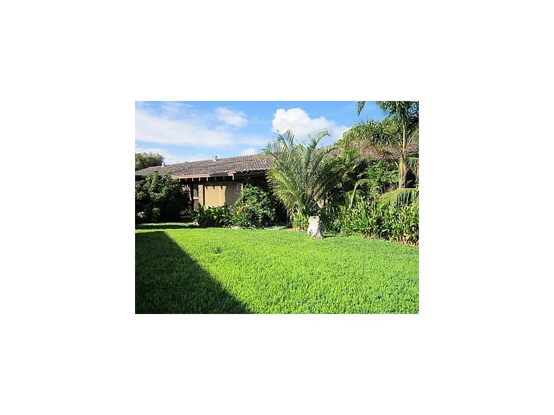 12 Cook St, Jurien Bay WA 6516