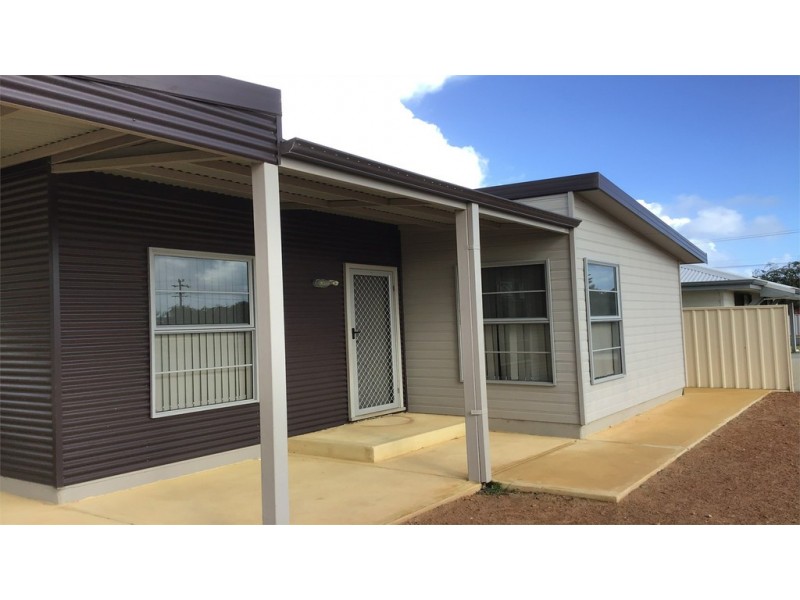 4 Pamplona Crescent, Cervantes WA 6511