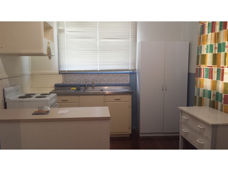 11 Lindsay Street, Jurien Bay WA 6516