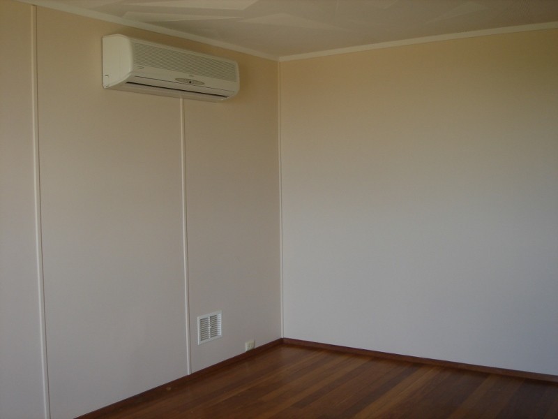 19 Lindsay St, Jurien Bay WA 6516