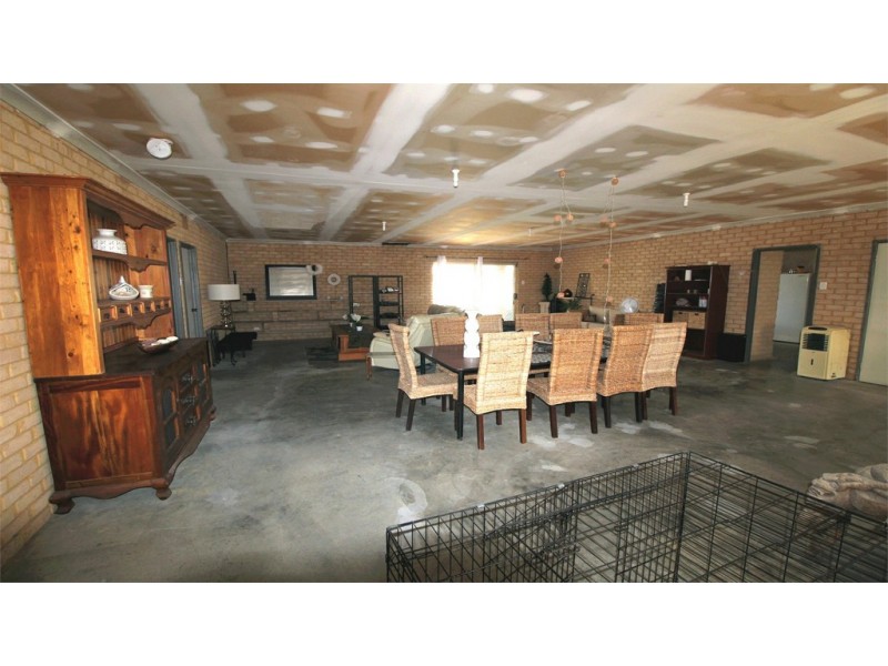 4 Tuart Street, Leeman WA 6514