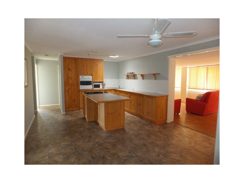 Chalet 3 Ocean Beach Chalets,  2 Casurina Cresent, Jurien Bay WA 6516