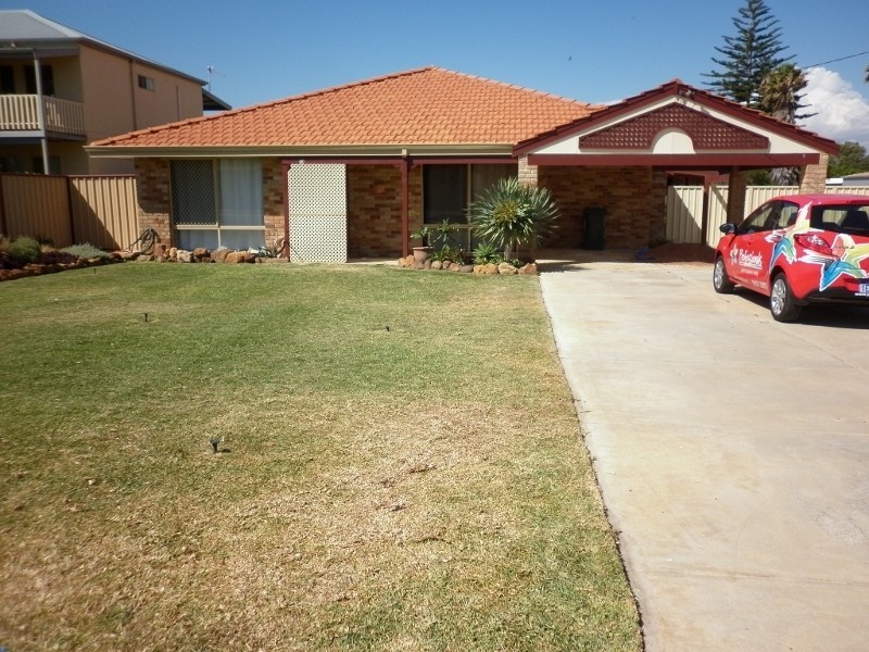 10 Coubrough Place, Jurien Bay WA 6516
