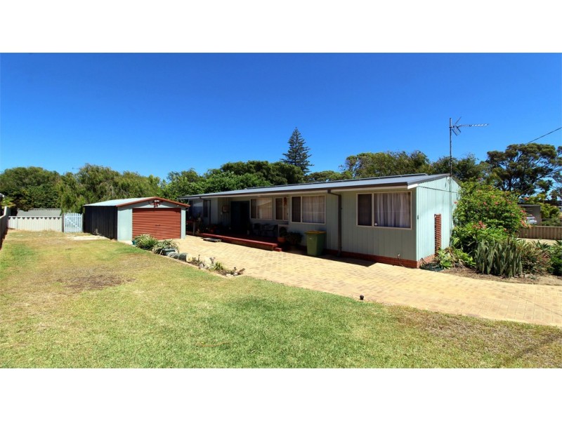 4 Whitfield Road, Jurien Bay WA 6516