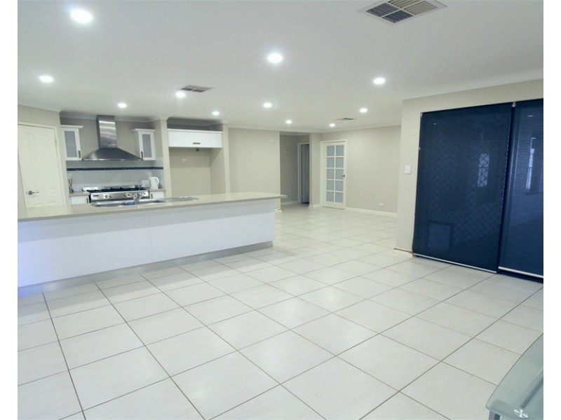 19 Parakeet  Bend, Jurien Bay WA 6516