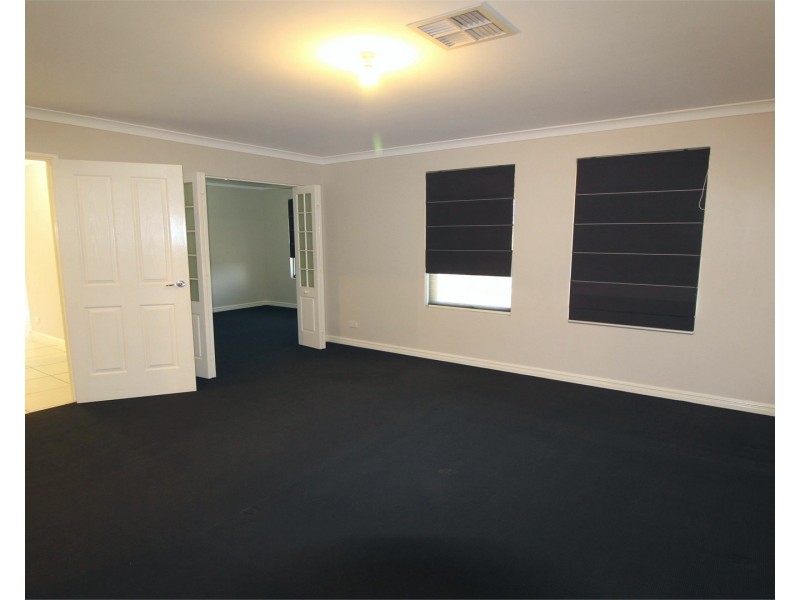 19 Parakeet  Bend, Jurien Bay WA 6516