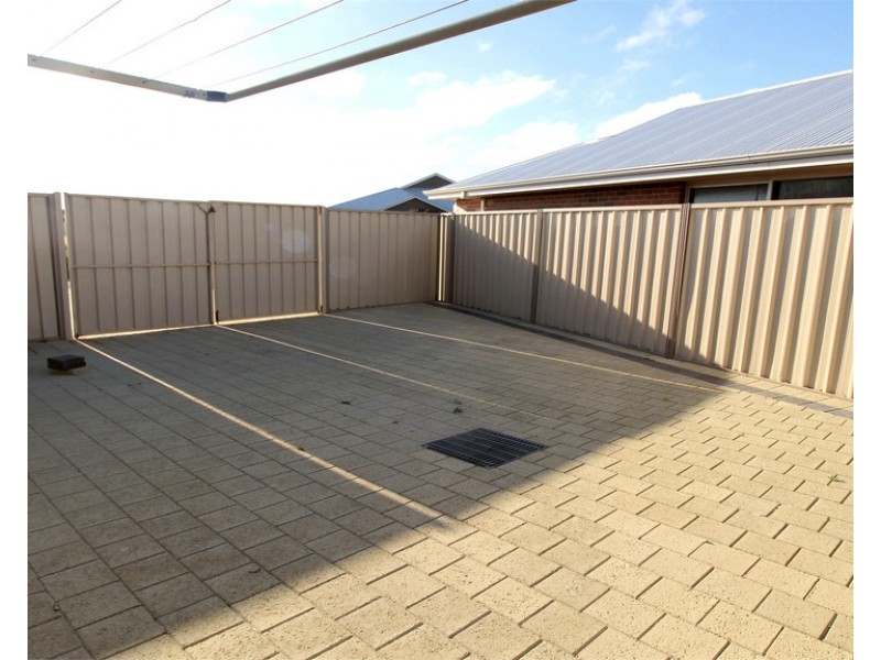 19 Parakeet  Bend, Jurien Bay WA 6516