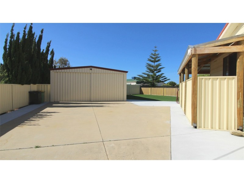 12 Heitman Close, Jurien Bay WA 6516