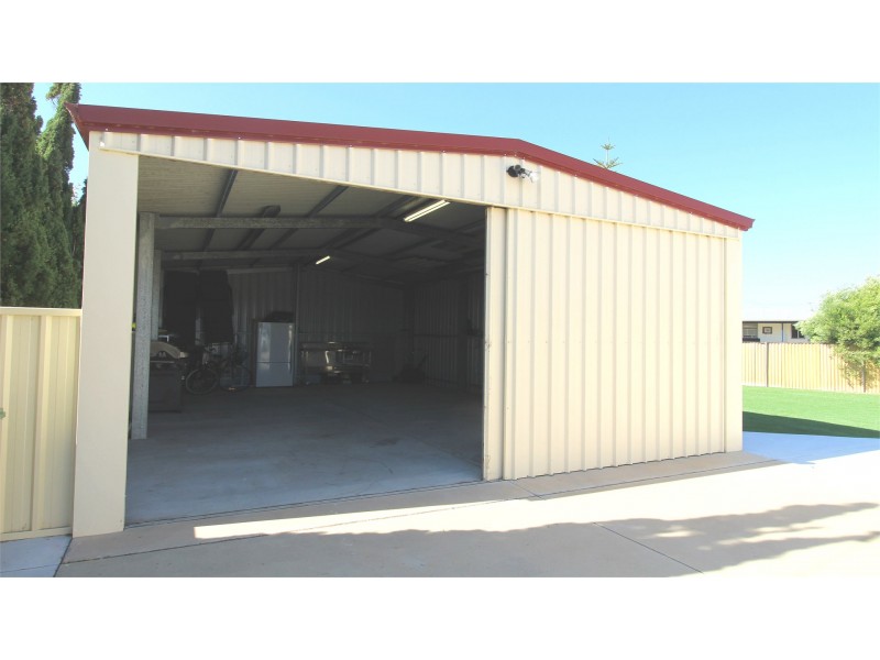 12 Heitman Close, Jurien Bay WA 6516