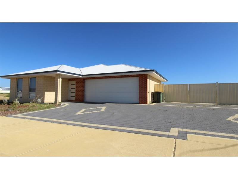 16 Middleton Boulevard, Jurien Bay WA 6516