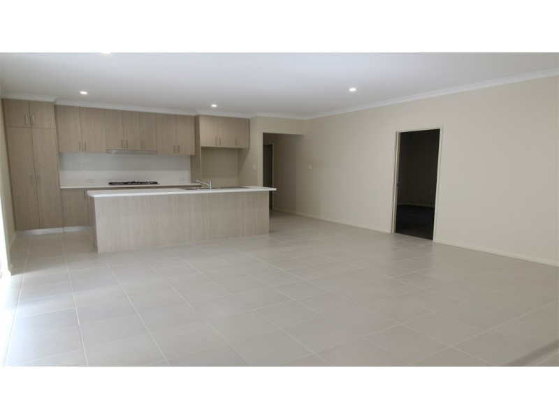 16 Middleton Boulevard, Jurien Bay WA 6516