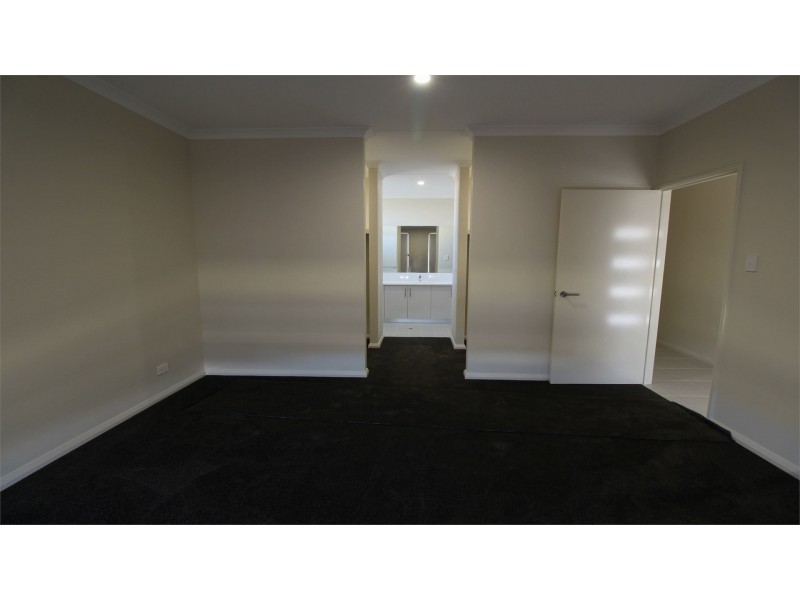 16 Middleton Boulevard, Jurien Bay WA 6516