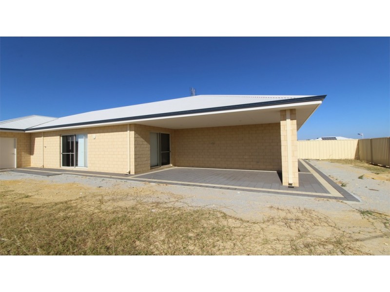 16 Middleton Boulevard, Jurien Bay WA 6516