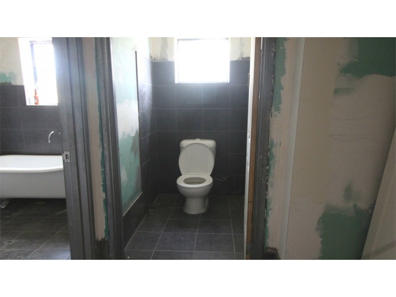 7 White Court, Eneabba WA 6518