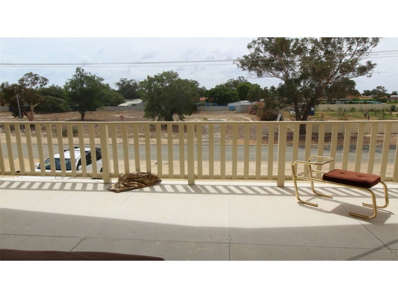 7 White Court, Eneabba WA 6518