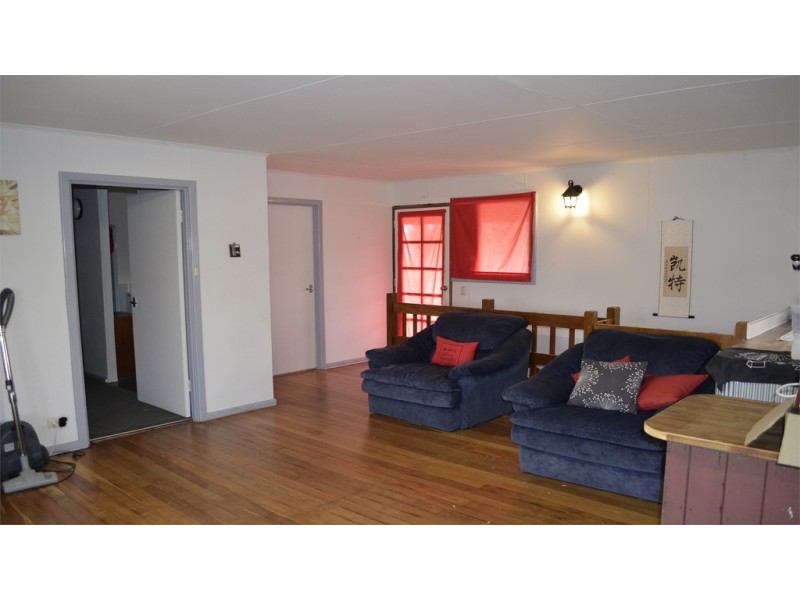 12 Cameron Street, Jurien Bay WA 6516