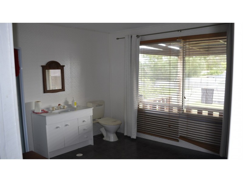 12 Cameron Street, Jurien Bay WA 6516