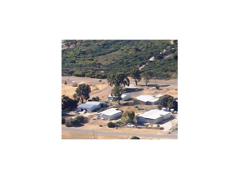 4 LAKE STREET, Leeman WA 6514