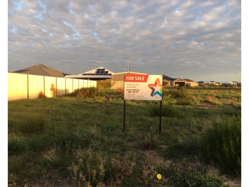 12 Hamelin Avenue, Jurien Bay WA 6516