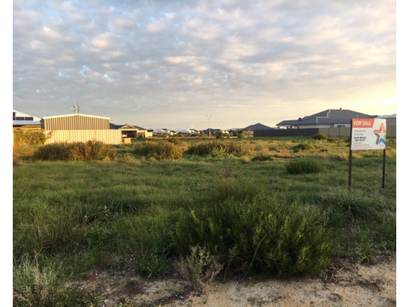 12 Hamelin Avenue, Jurien Bay WA 6516