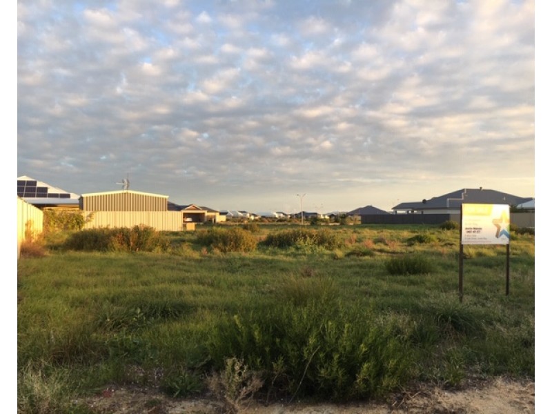 12 Hamelin Avenue, Jurien Bay WA 6516