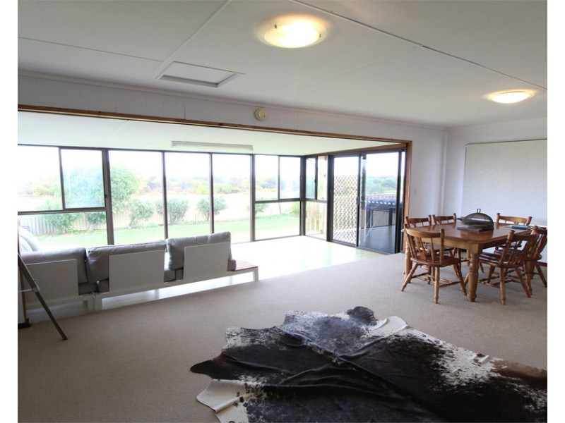 26 Bluewater Drive, Jurien Bay WA 6516