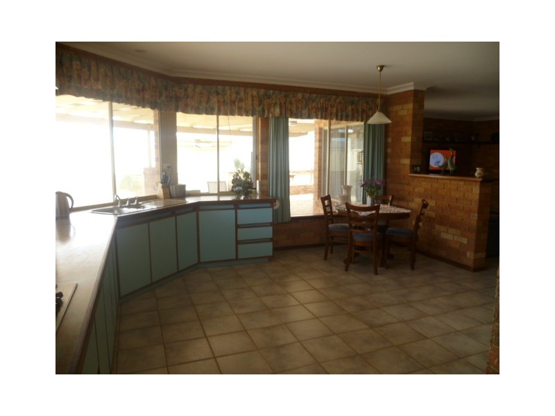 4 Croft Court, Green Head WA 6514