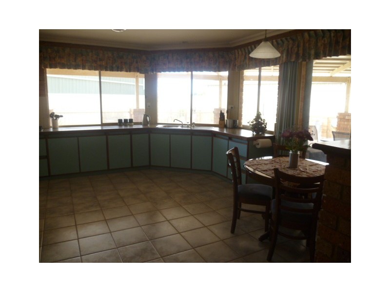 4 Croft Court, Green Head WA 6514