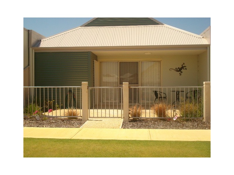 11 (U45) HEATON STREET, Jurien Bay WA 6516