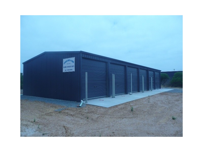 15 LAKE ST, Leeman WA 6514