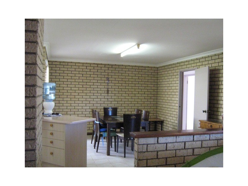 8A Elizabeth Way, Jurien Bay WA 6516