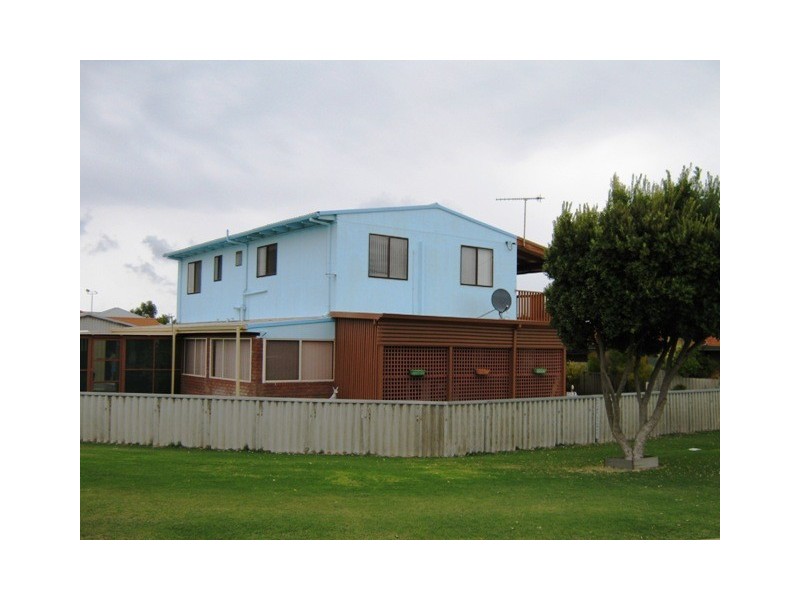 8 GREEN STREET, Cervantes WA 6511