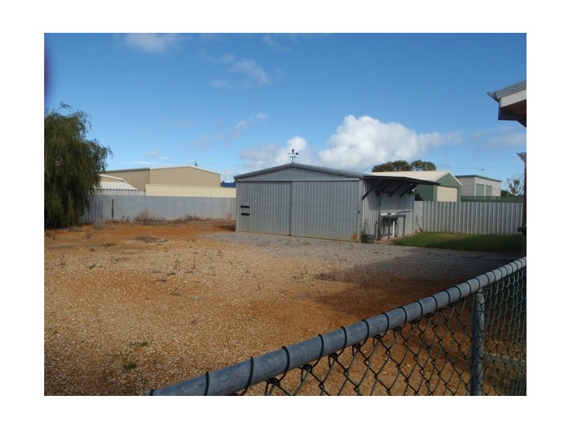 8 McDONALD PLACE, Green Head WA 6514